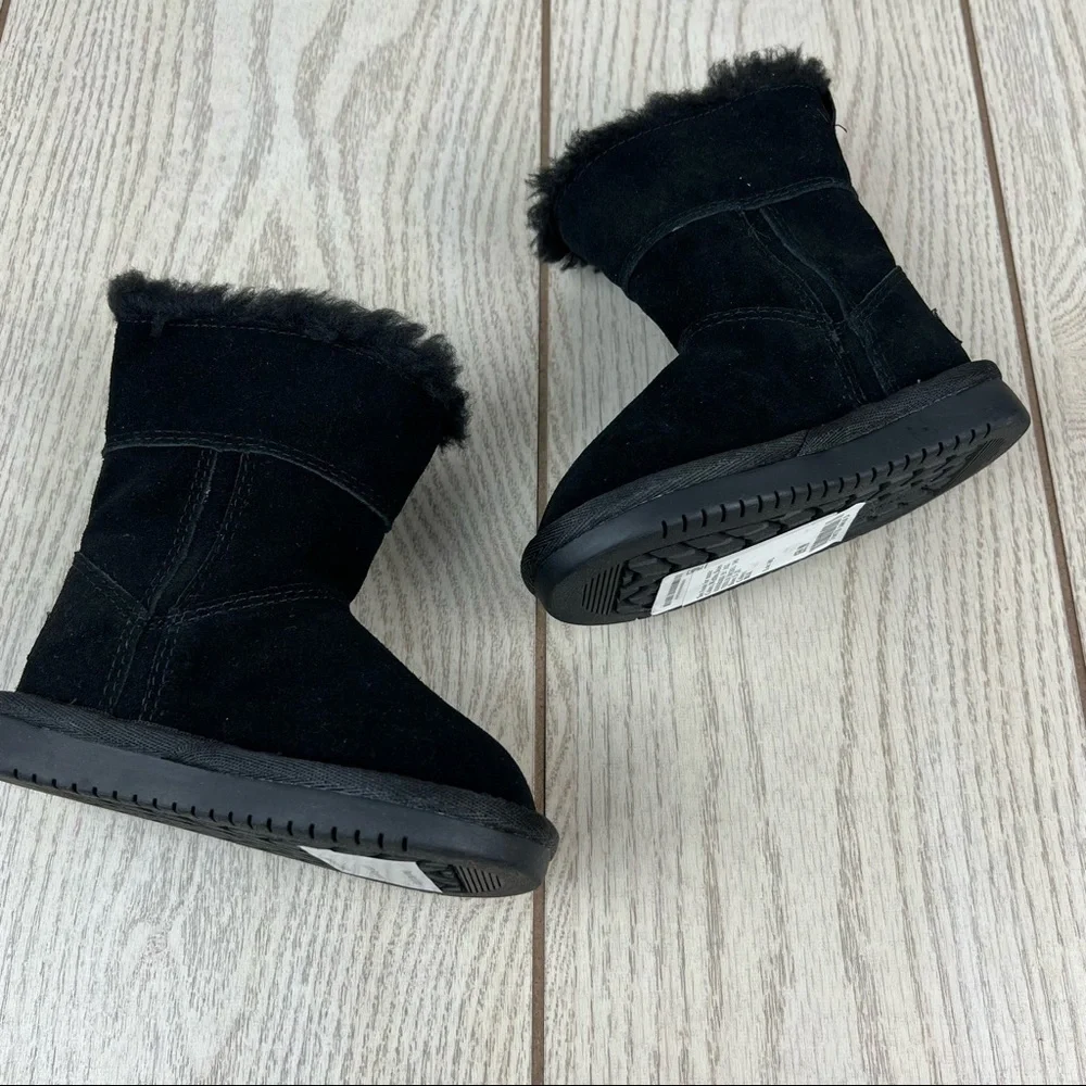 Koolaburra by UGG Aribel Short Zipper Boots 6 Black Suede $65